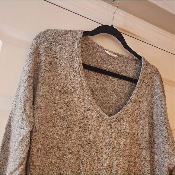 El Bloom stretchy gray long sleeve top M - Picture 2 of 4